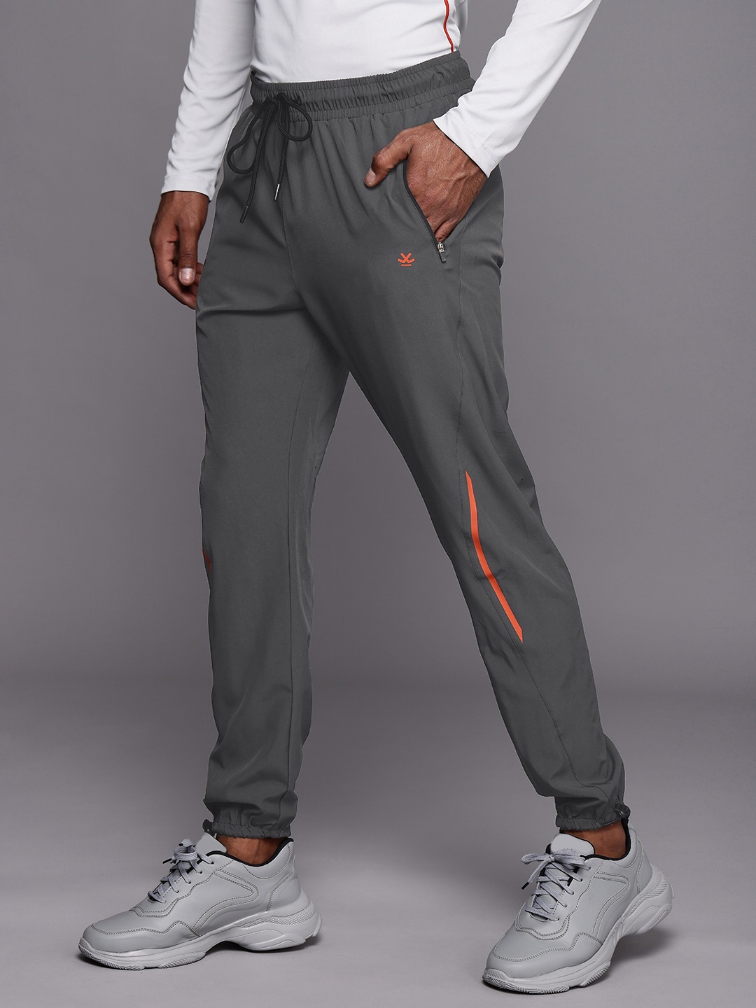 

WROGN ACTIVE Men Grey Printed Detail Slim Fit Joggers