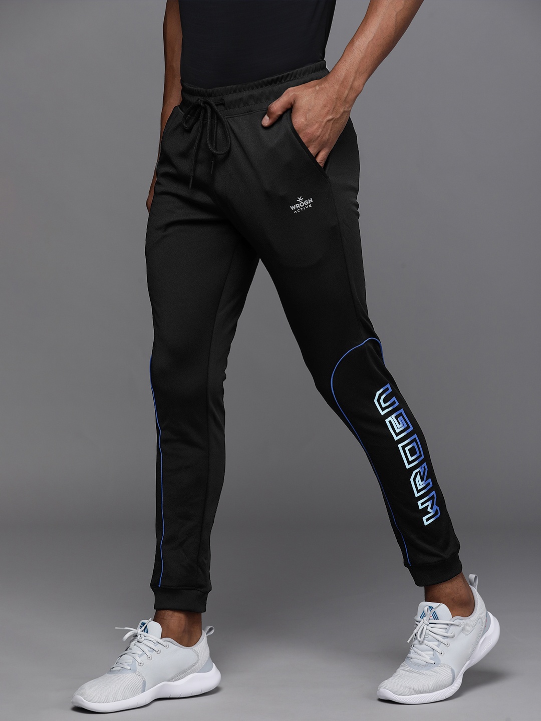 

WROGN ACTIVE Men Black & Blue Printed Joggers