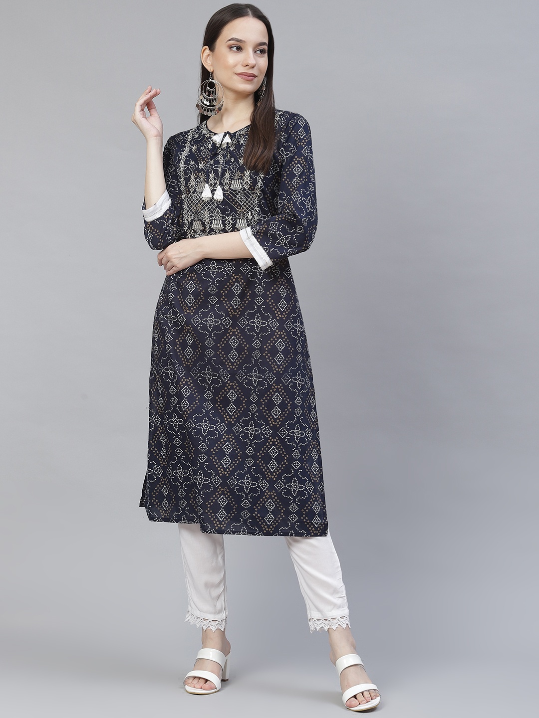 

Meeranshi Women Navy Blue Bandhani Printed Regular Pure Cotton Kurta with Palazzos