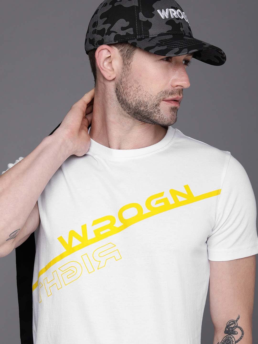 

WROGN Men White & Yellow Typography Printed T-shirt