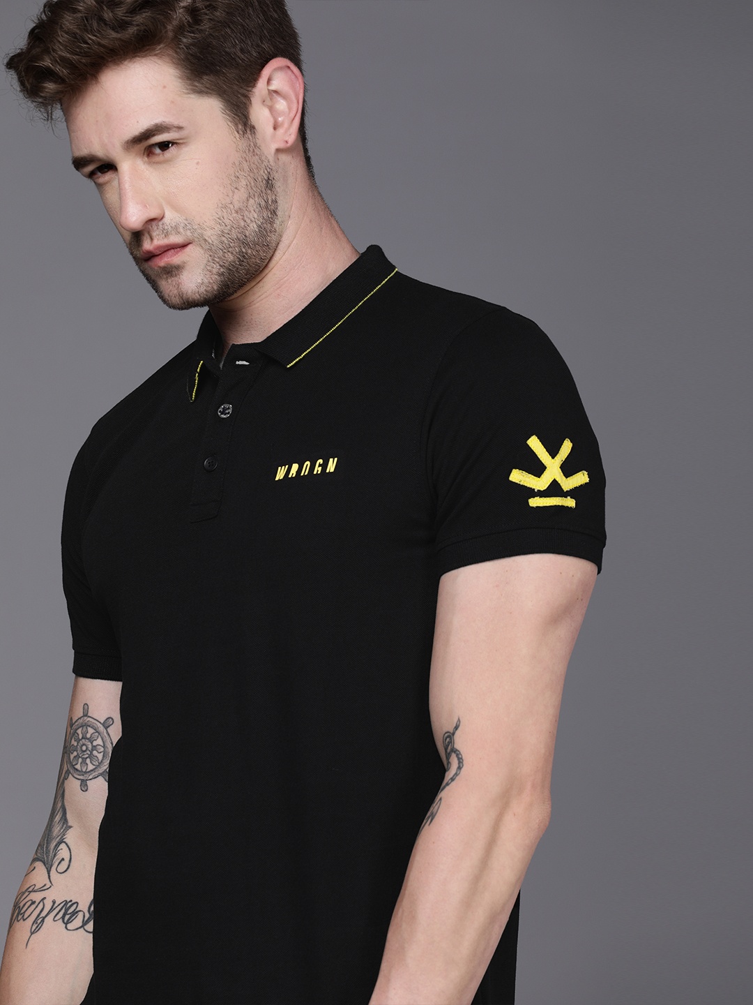 

WROGN Men Black Polo Collar Slim Fit T-shirt with Brand Logo Print Detail