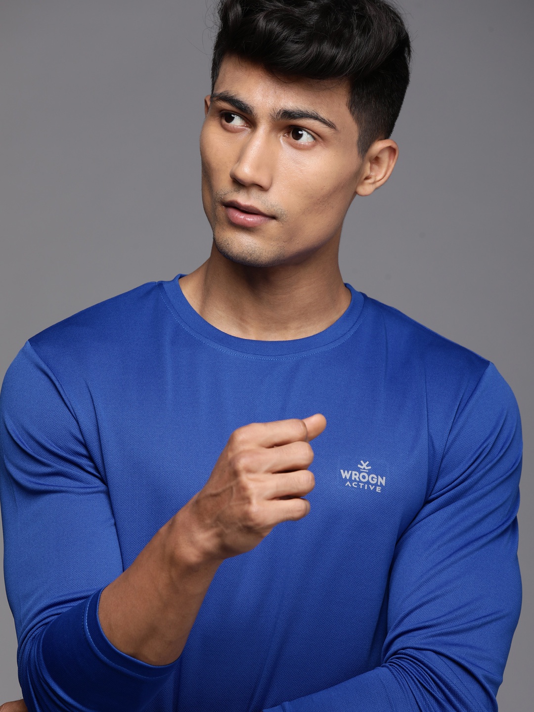 

WROGN ACTIVE Men Blue Solid Slim Fit T-shirt