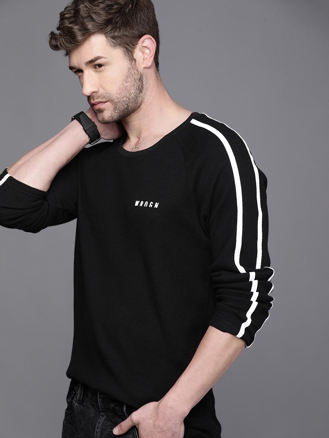 

WROGN Men Black & White Self-Striped Slim Fit Applique Pure Cotton T-shirt