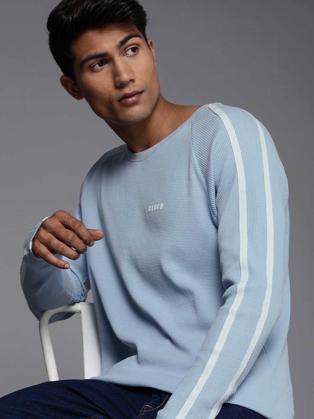 

WROGN Men Blue Solid Round Neck Raglan Sleeves Cotton Slim Fit T-shirt