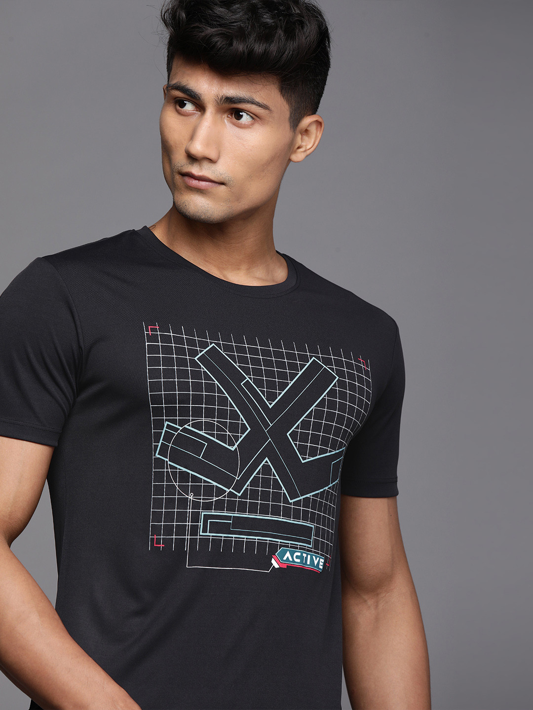 

WROGN ACTIVE Men Black & Blue Brand Logo Printed Slim Fit T-shirt