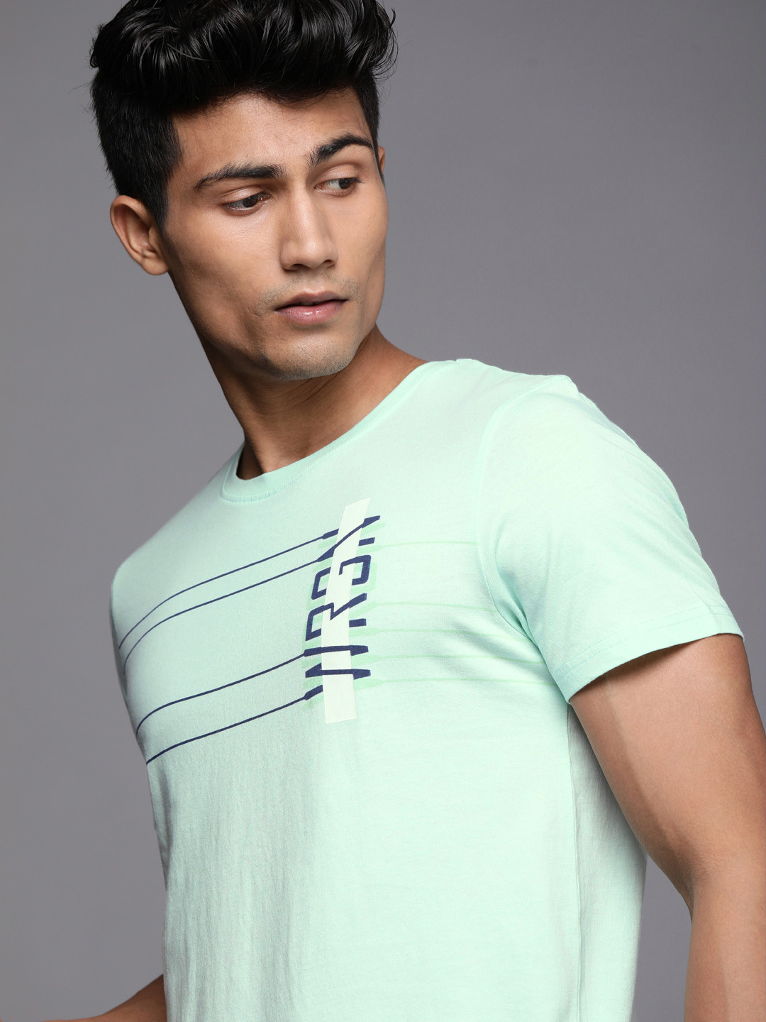

WROGN Men Sea Green Brand Logo Printed Slim Fit Pure Cotton T-shirt