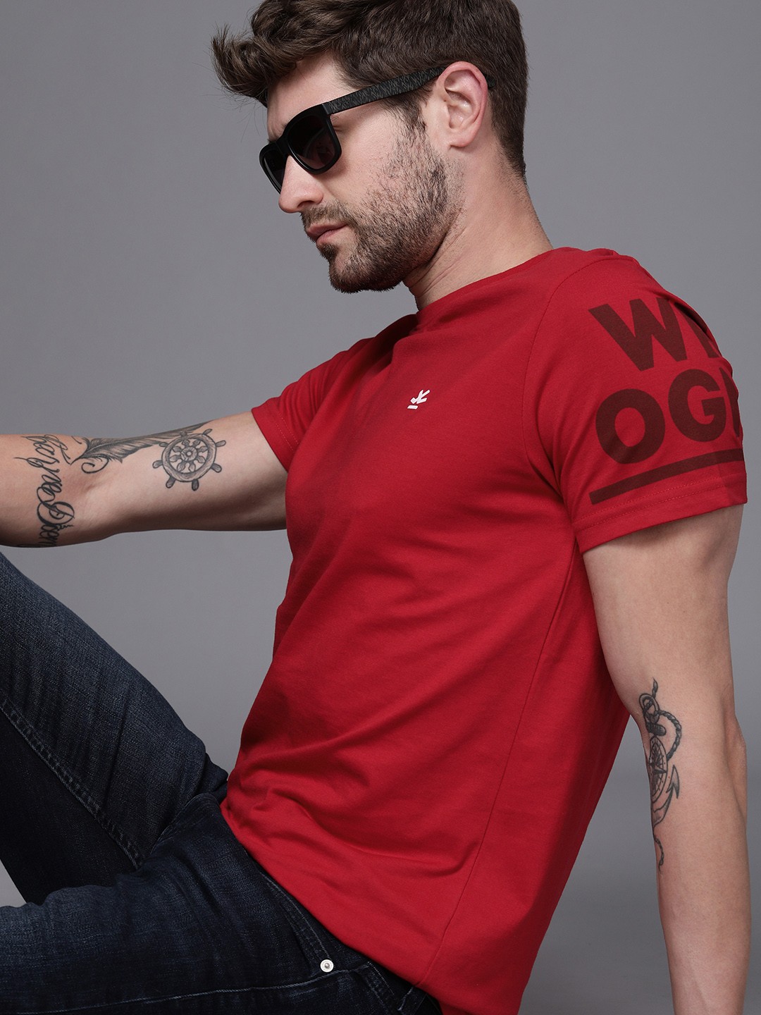 

WROGN Men Red Typography Printed T-shirt