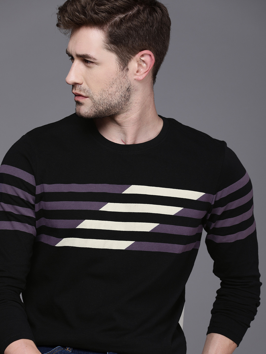 

WROGN Men Black Striped Slim Fit Pure Cotton T-shirt