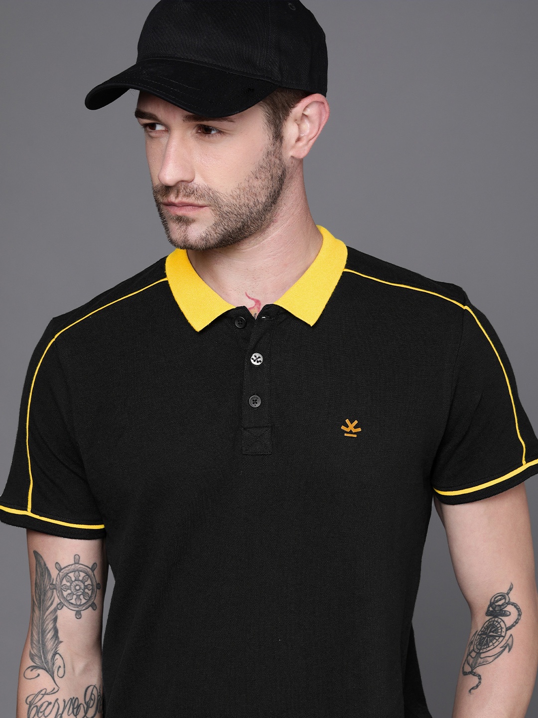 

WROGN Men Black Solid Polo Collar Slim Fit Pure Cotton T-shirt