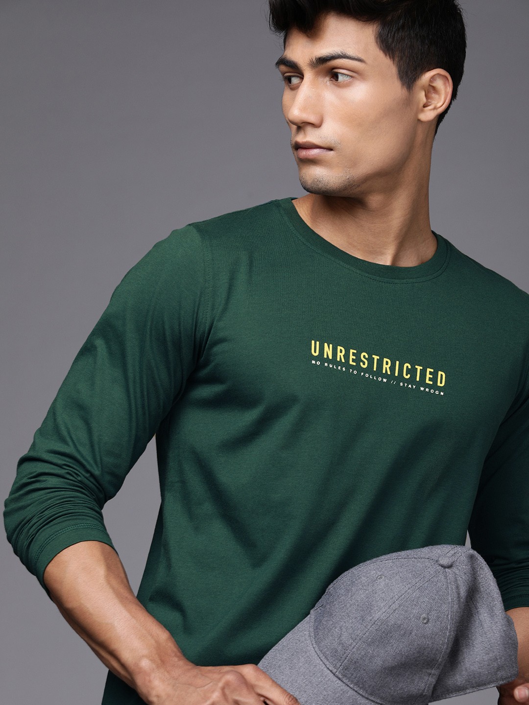 

WROGN Men Teal Green Typography Printed Slim Fit Casual T-shirt