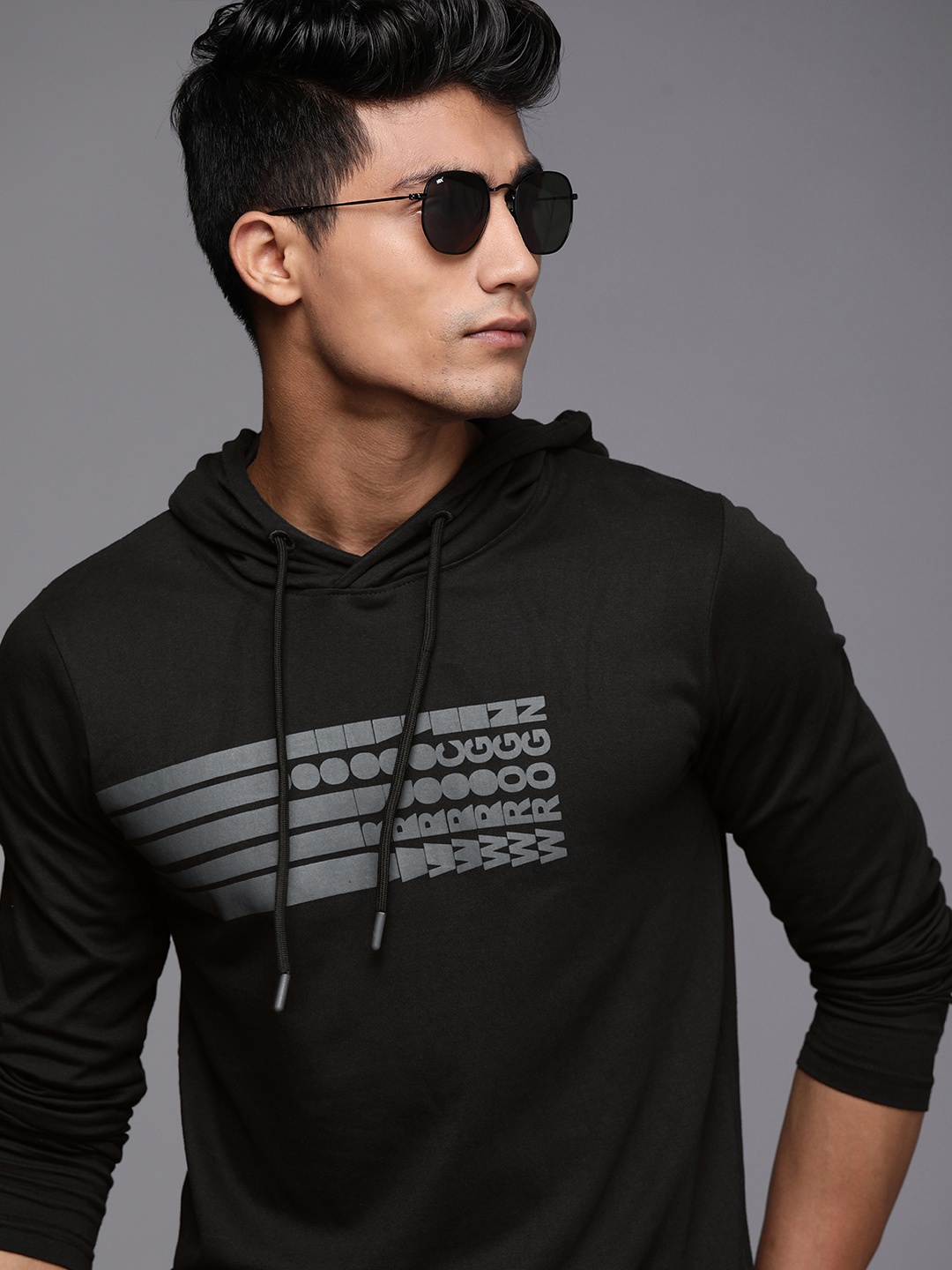

WROGN Men Black & Grey Printed Slim Fit T-shirt