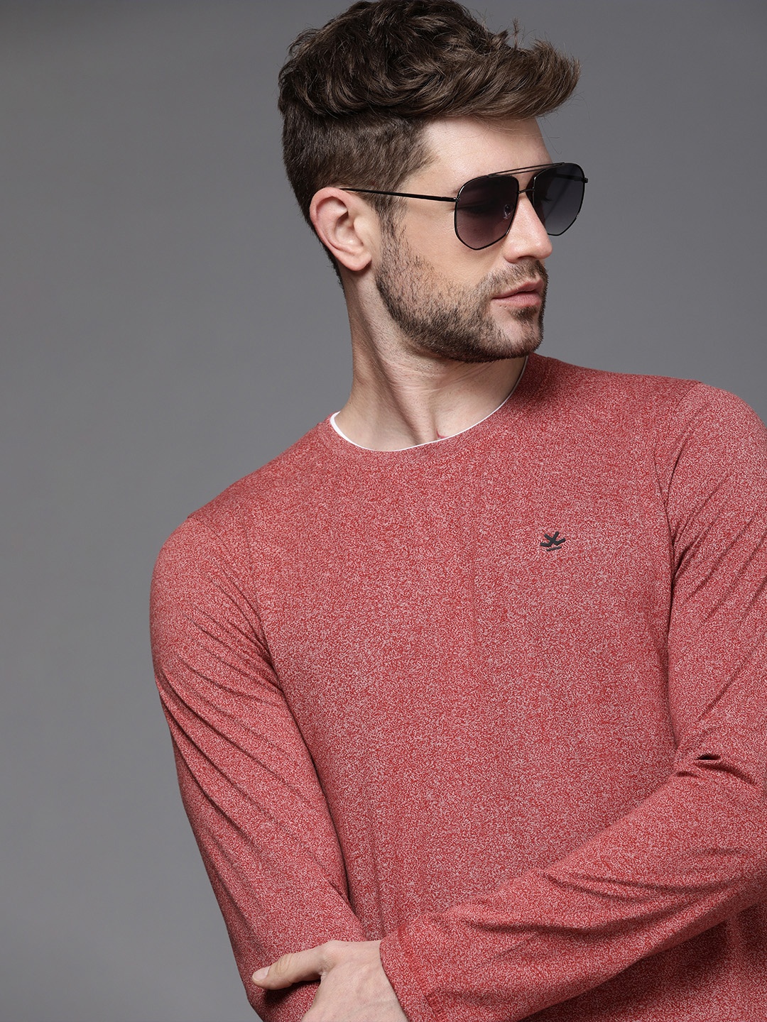 

WROGN Men Red Solid Slim Fit T-shirt