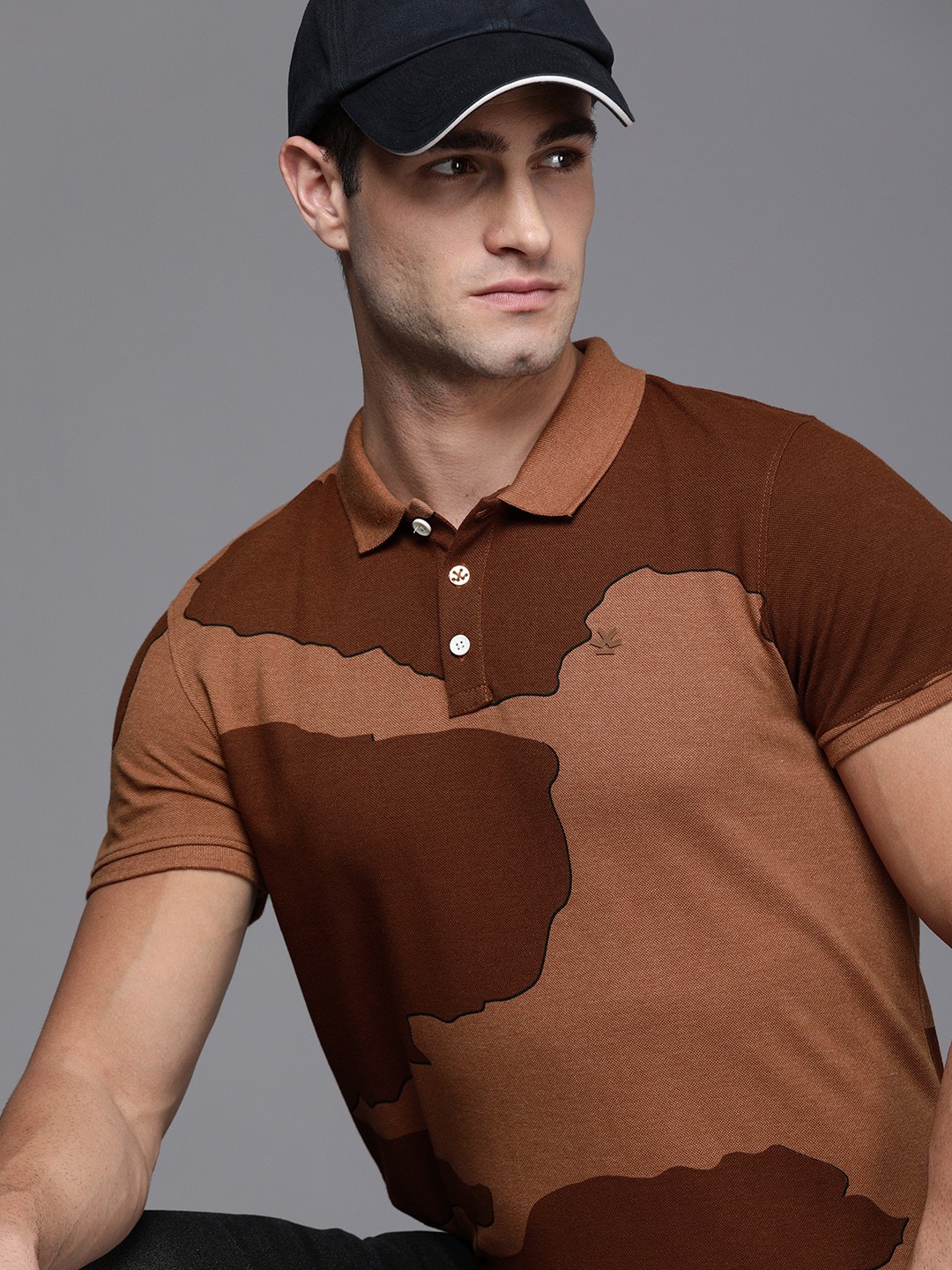 

WROGN Men Brown Camouflage Printed Polo Collar Slim Fit T-shirt