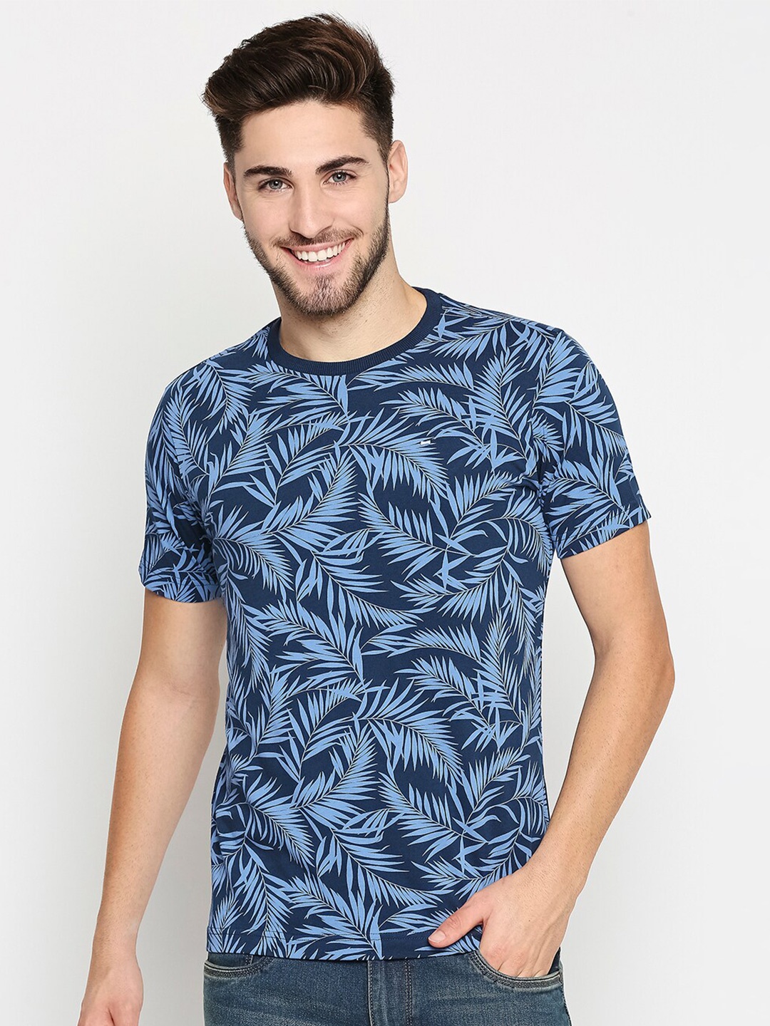 

Basics Men Navy Blue Floral Printed Tropical Slim Fit Pure Cotton T-shirt
