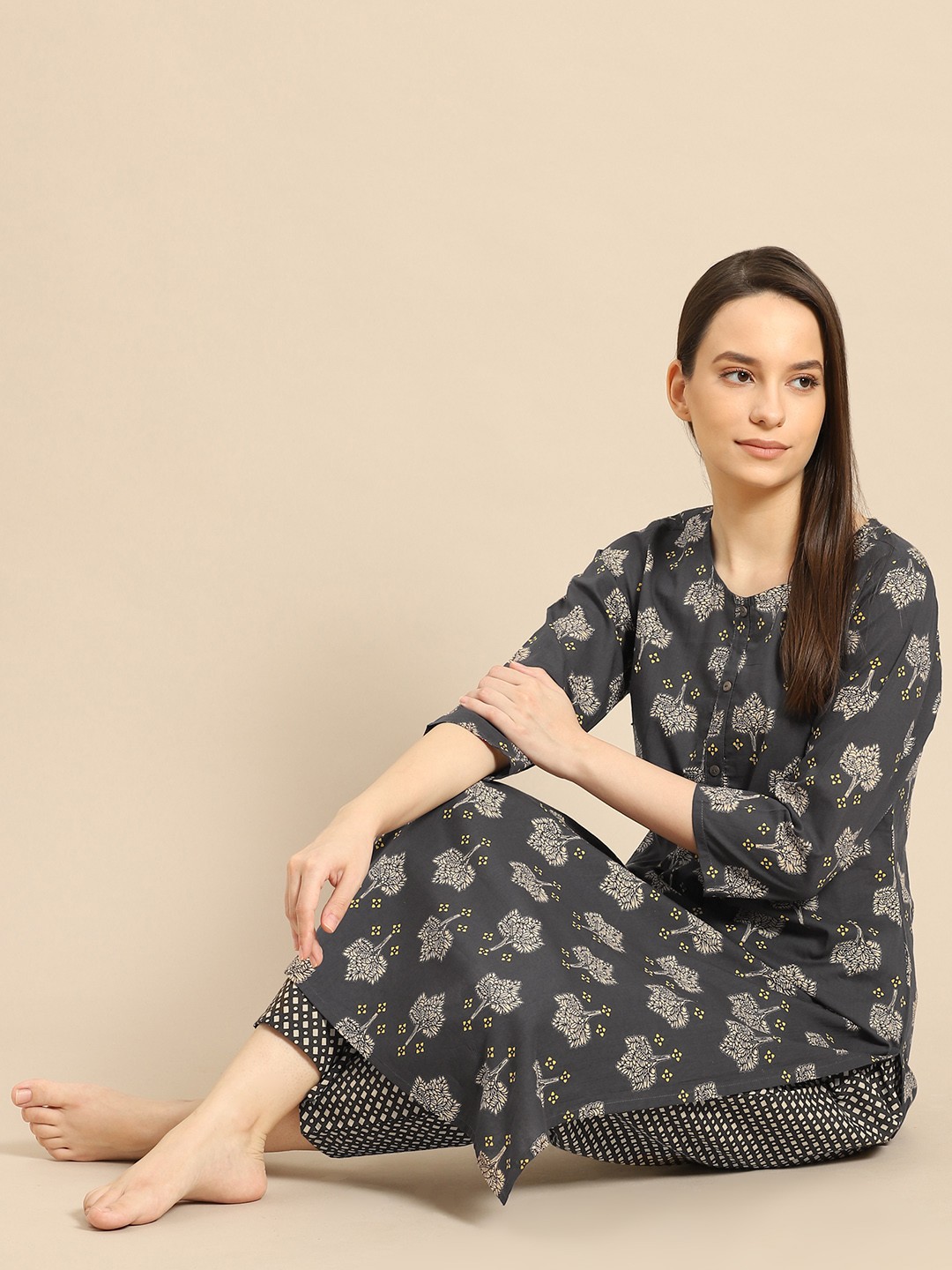 

Prakrti Women Grey & Beige Tree Printed Pure Cotton Night suit