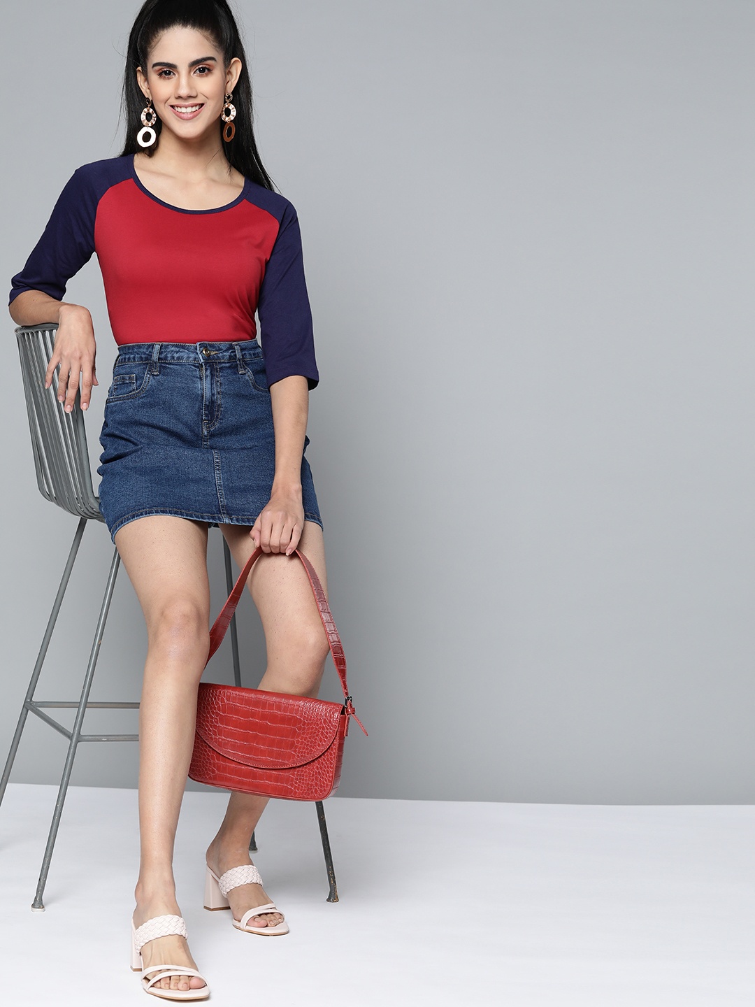 

HERE&NOW Women Red & Navy Blue Pure Cotton Solid T-shirt