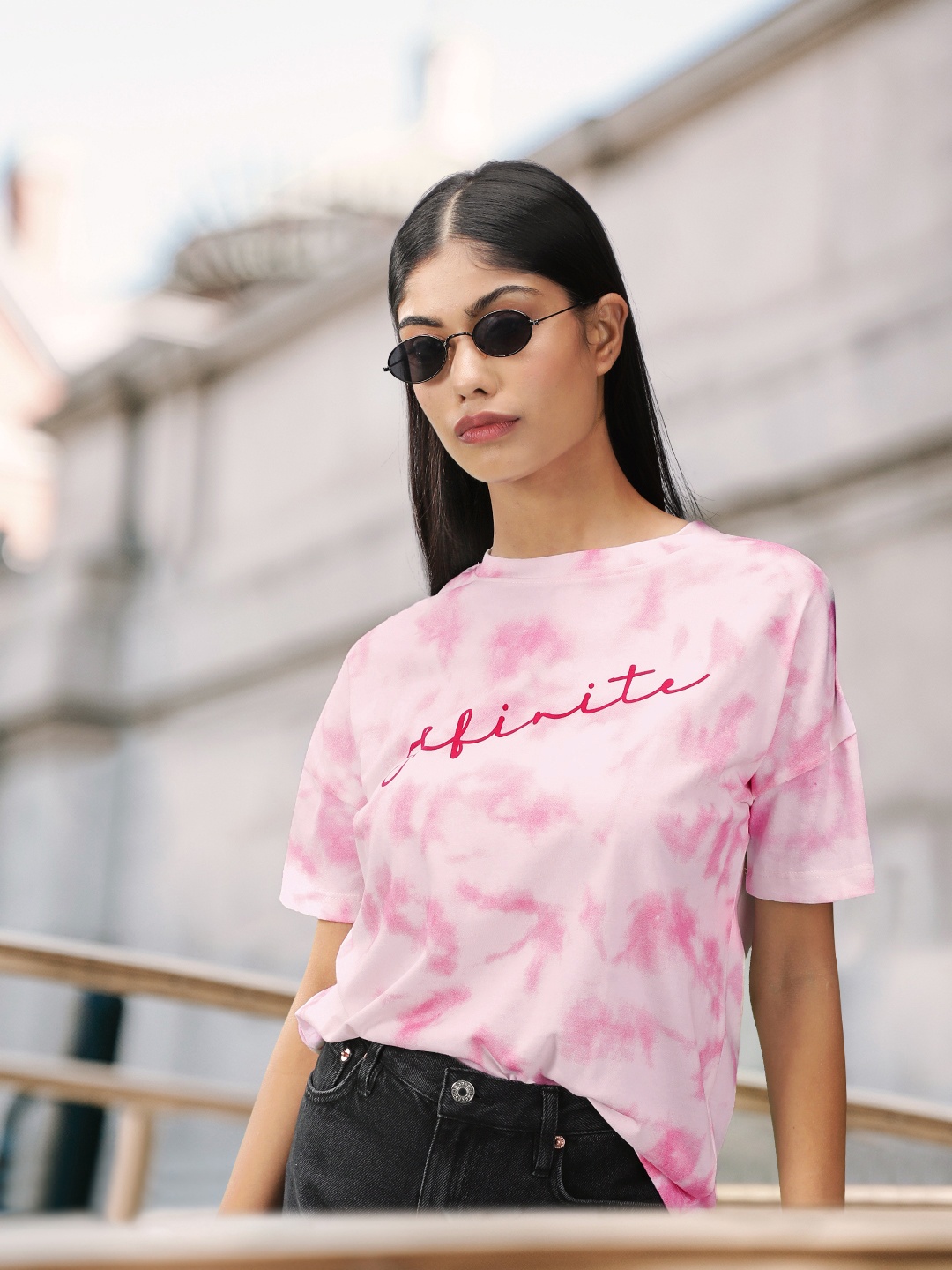 

Moda Rapido Women White Pink Tie and Dye Drop-Shoulder Sleeves Boxy Pure Cotton T-shirt