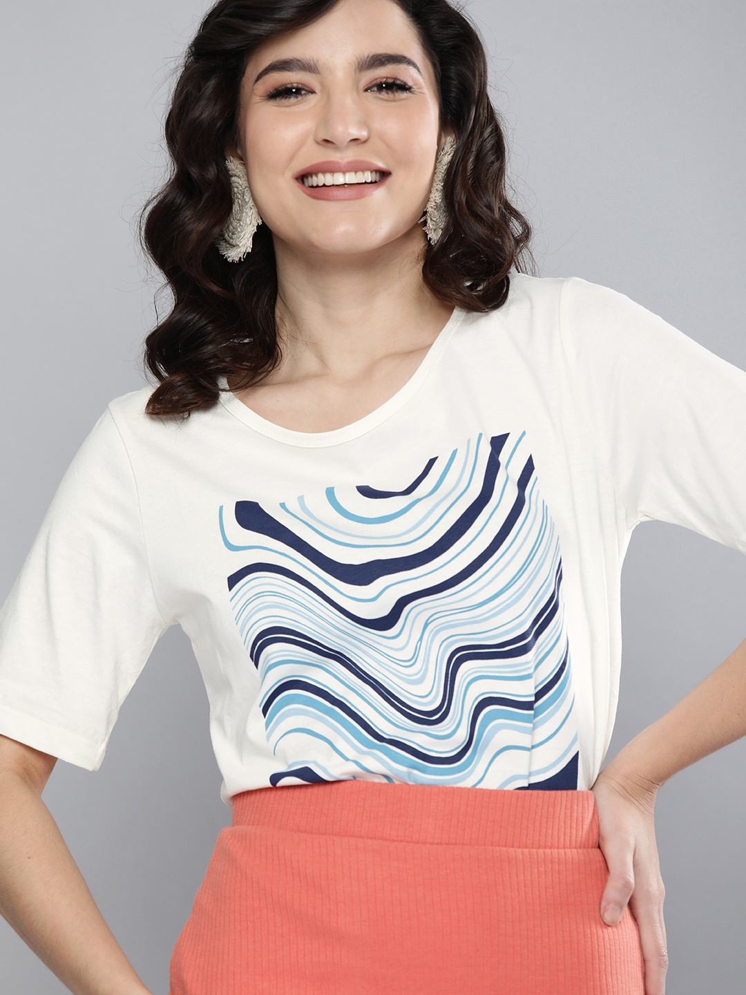 

HERENOW Women Bright White Blue Geometric Printed Pure Cotton T-shirt