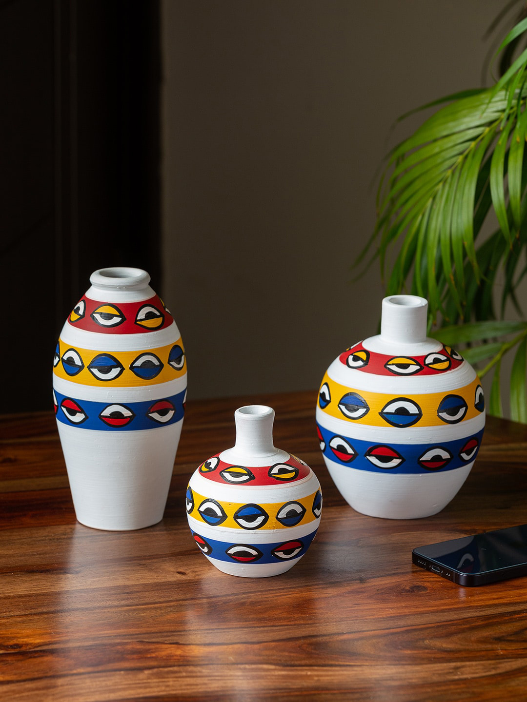 

ExclusiveLane Set Of 3 White & Blue Hand-Painted Terracotta Vases