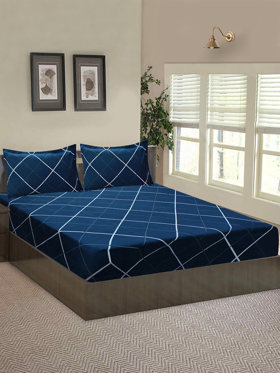 

Good Homes by Home Candy Navy Blue & White Geometric 140 TC Queen Bedsheet with 2 Pillow Covers