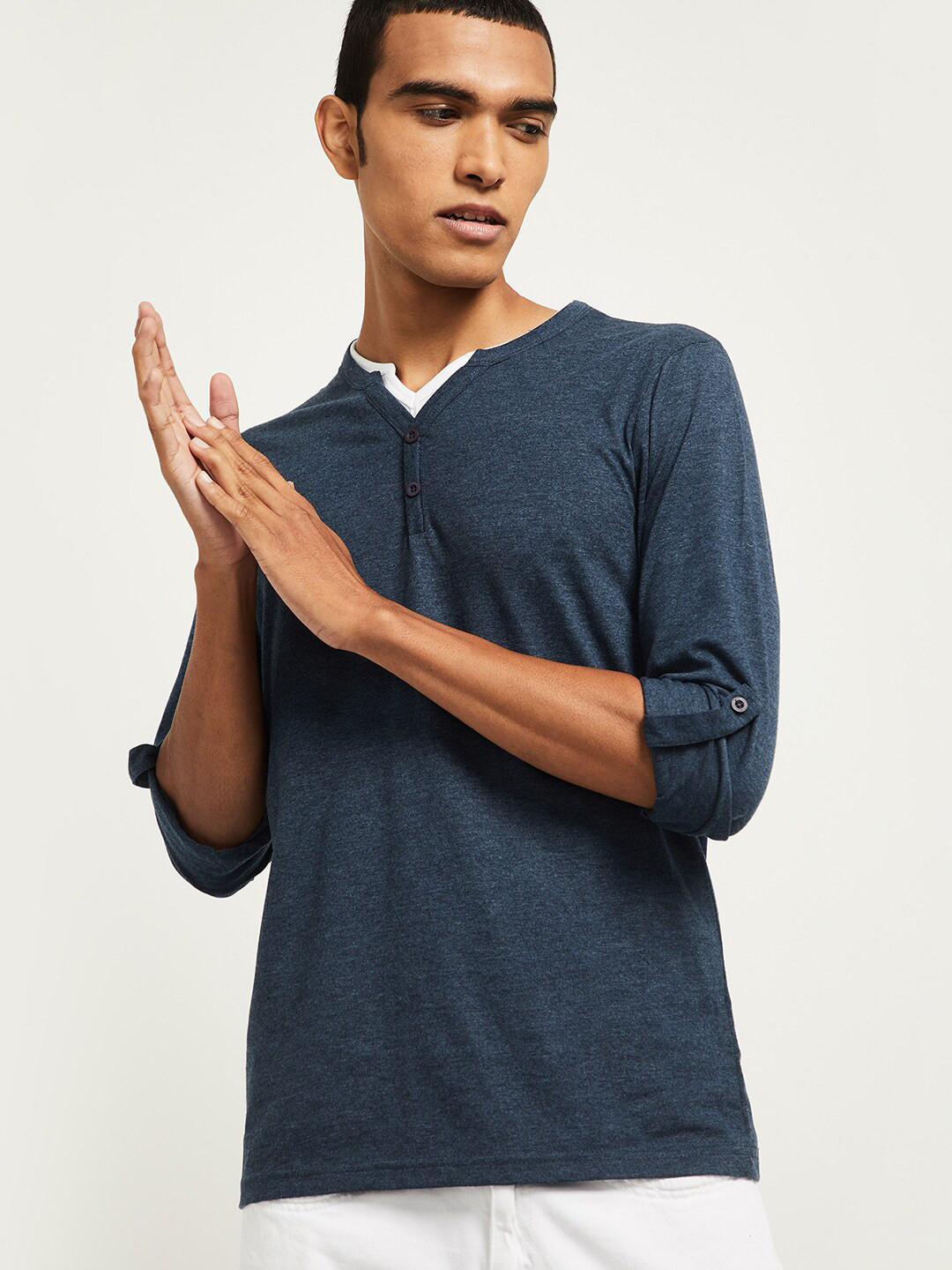

max Men Blue Mandarin Collar T-shirt