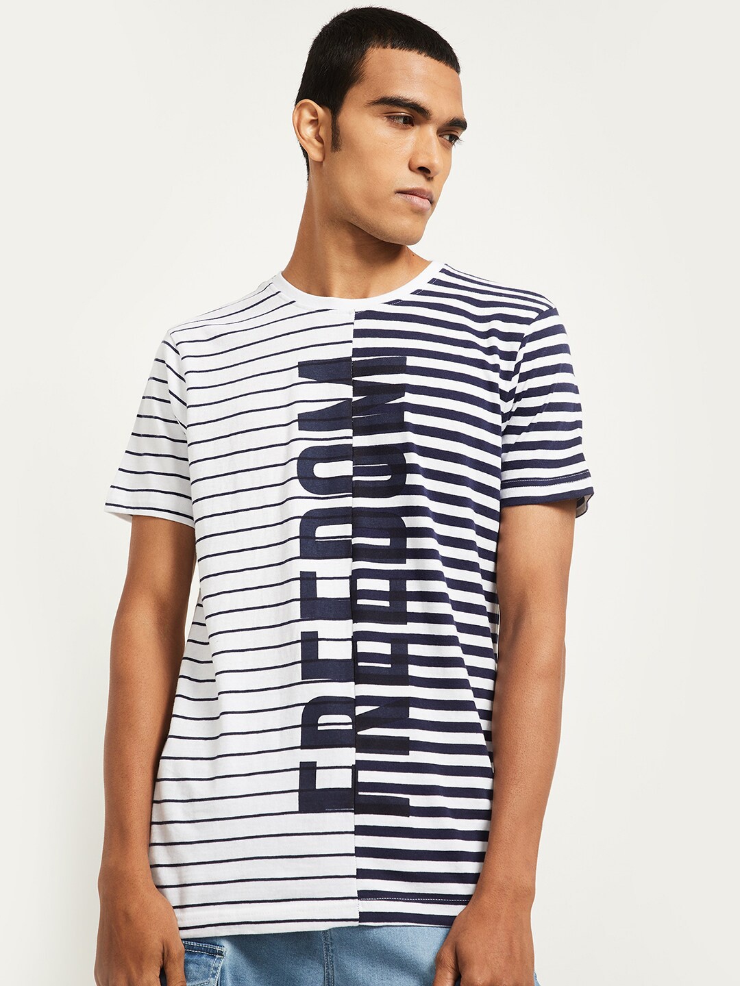

max Men White & Black Striped Monochrome T-shirt