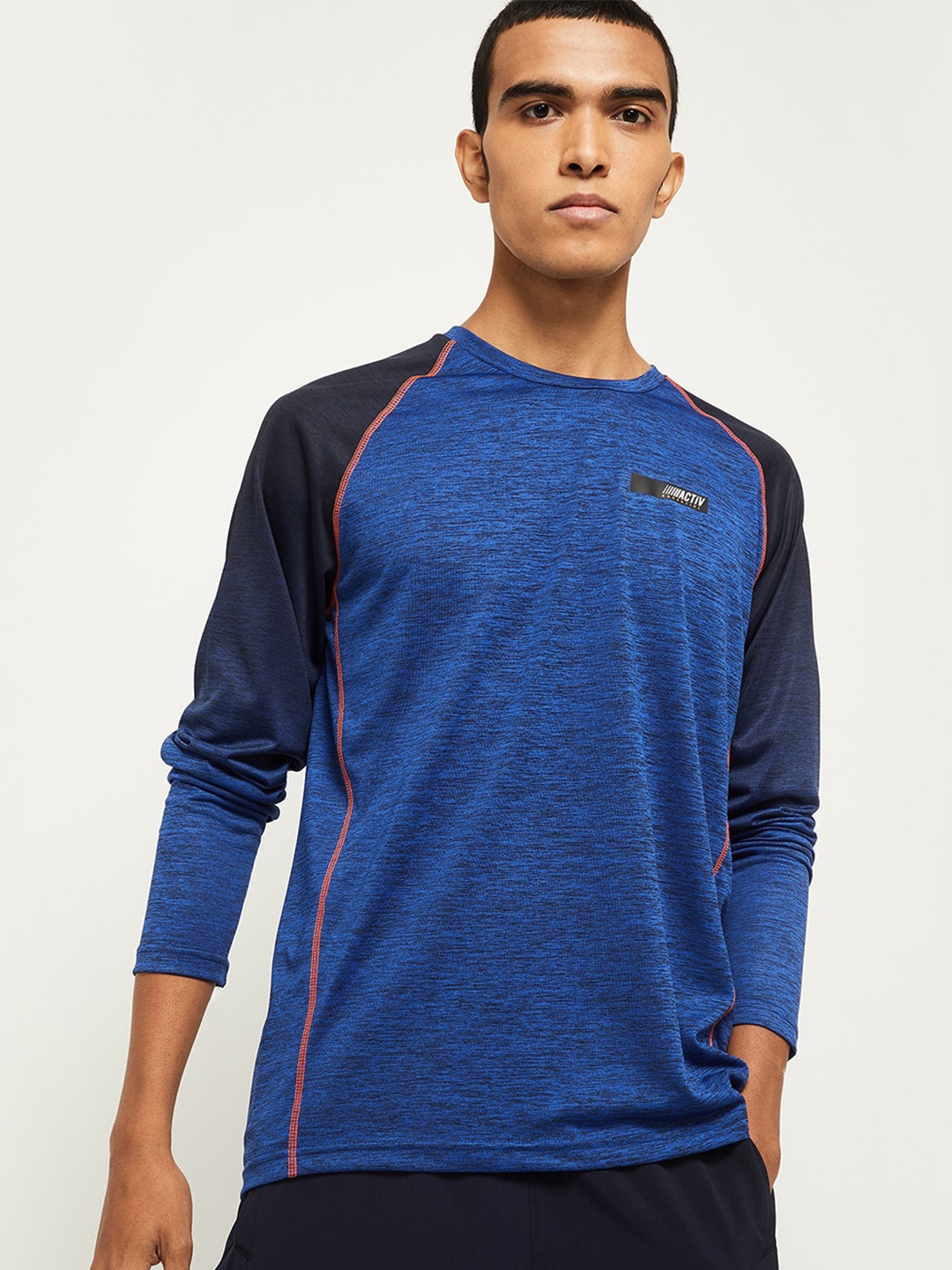 

max Men Blue T-shirt