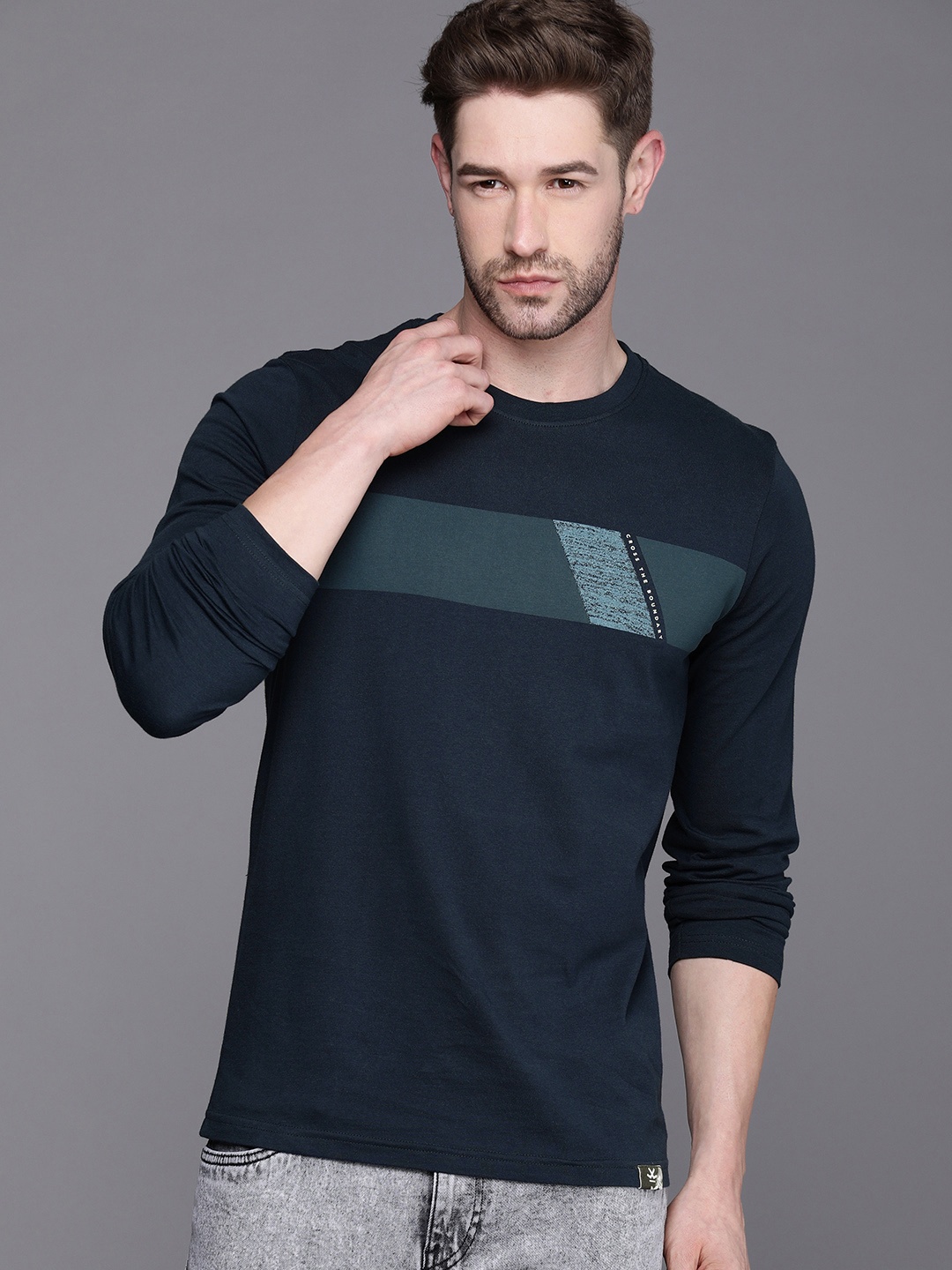 

WROGN Men Navy Blue Teal Green Slim Fit Colourblocked Pure Cotton T-shirt