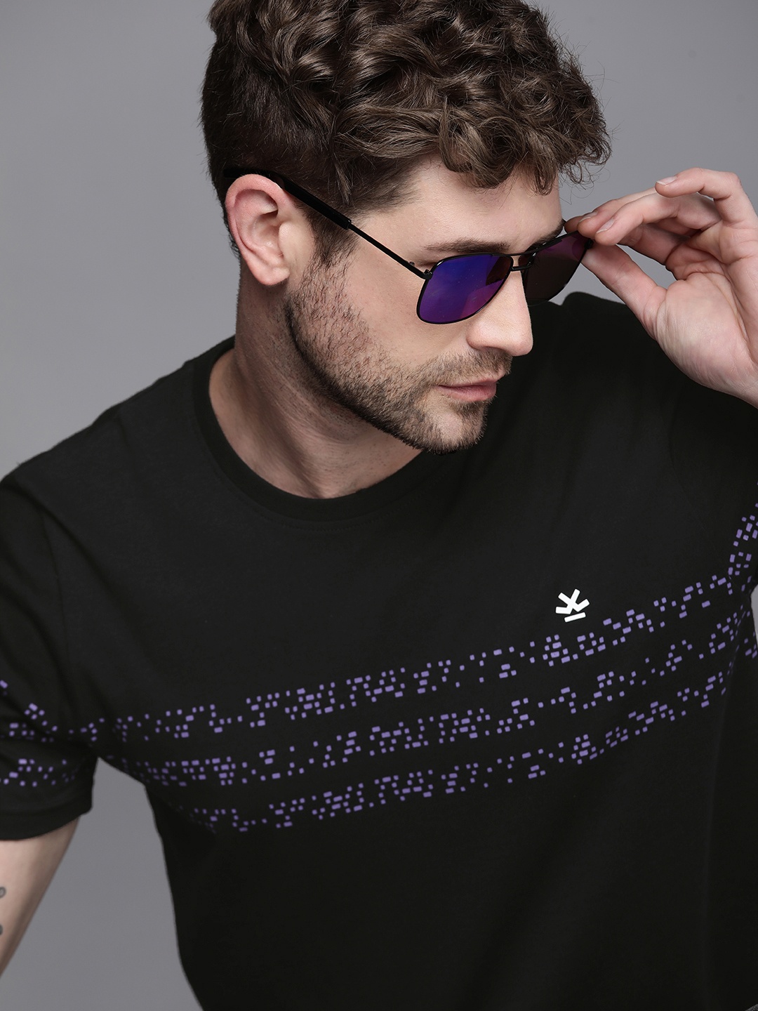 

WROGN Men Black Printed Slim Fit Pure Cotton T-shirt