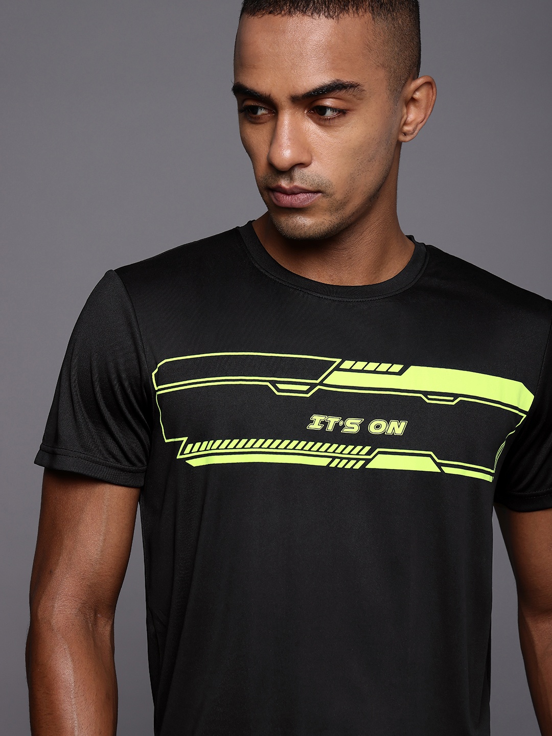 

WROGN ACTIVE Men Black & Yellow Printed T-shirt