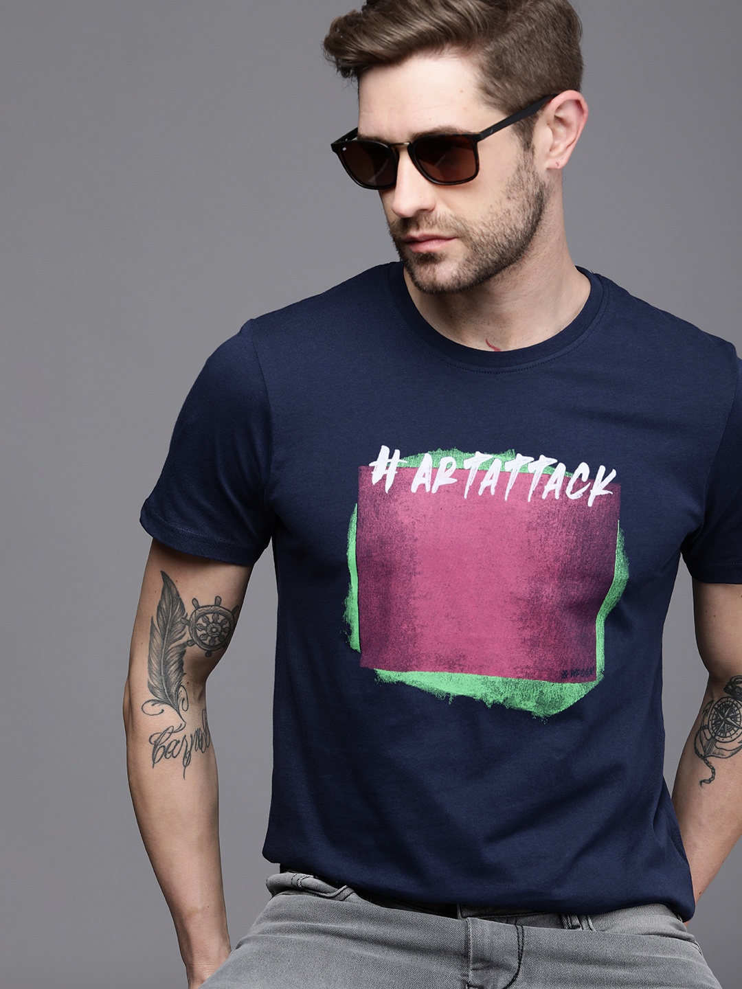 

WROGN Men Navy Blue & Magenta Typography Printed Slim Fit Pure Cotton T-shirt