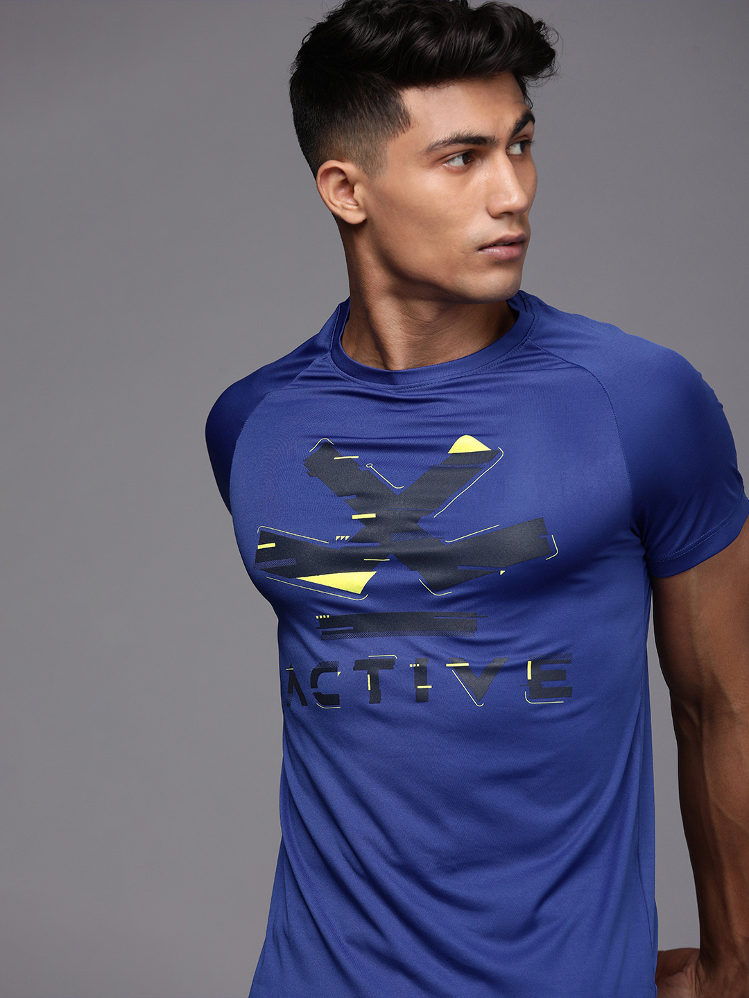 

WROGN ACTIVE Men Blue Brand Logo Printed Slim Fit T-shirt
