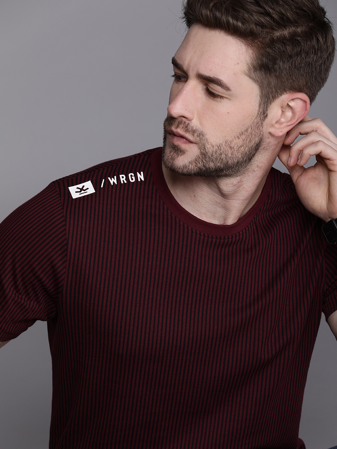 WROGN Men Maroon Black Striped Slim Fit Pure Cotton T-shirt
