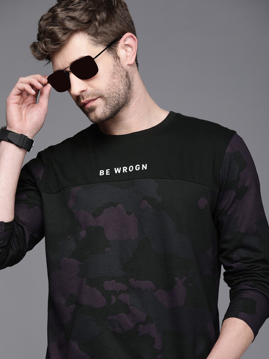

WROGN Men Black Printed Pure Cotton Slim Fit T-shirt
