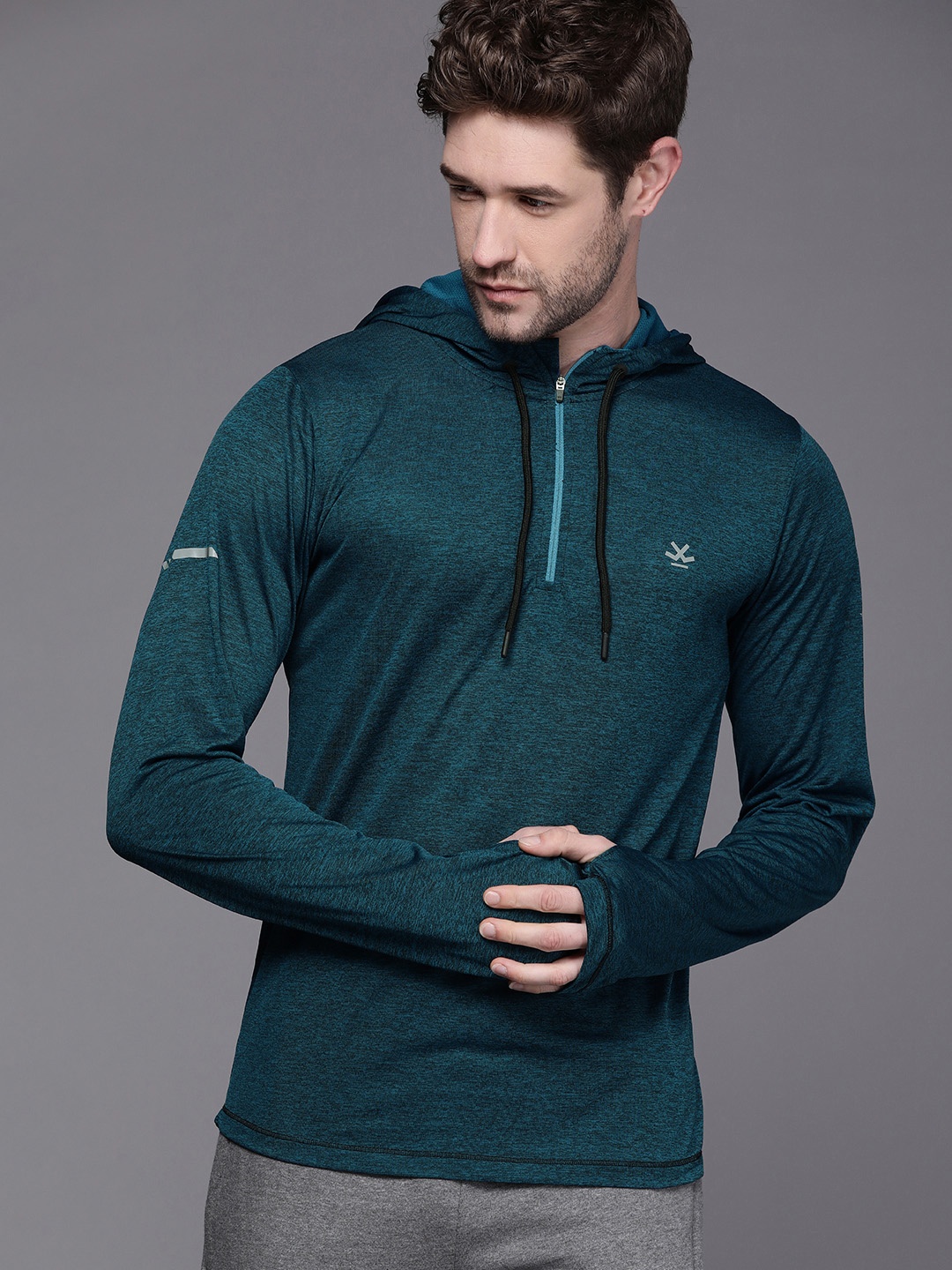 

WROGN ACTIVE Men Teal Blue Solid Hooded Slim Fit T-shirt