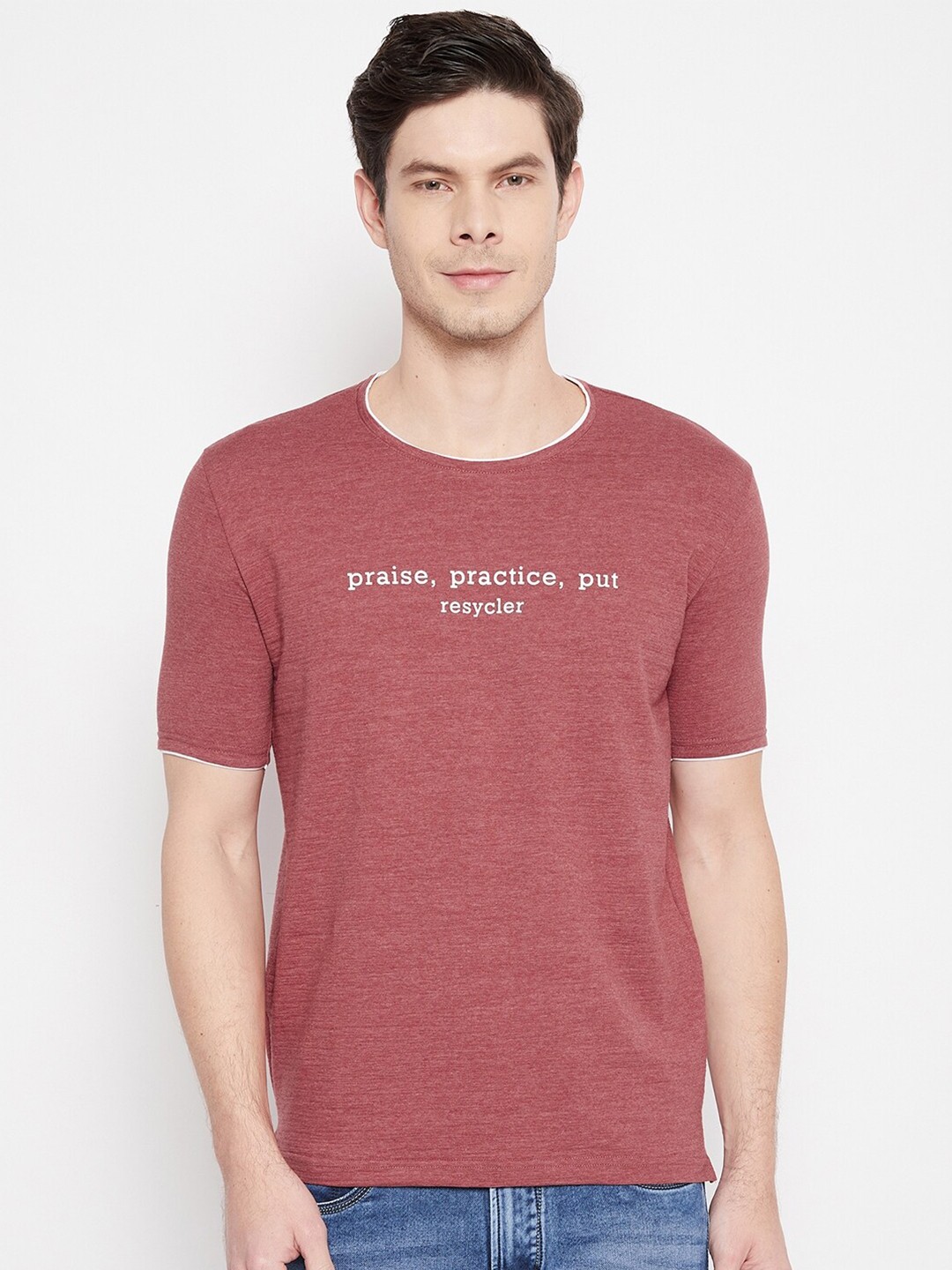 

Duke Men Pink Typography Printed Slim Fit T-shirt