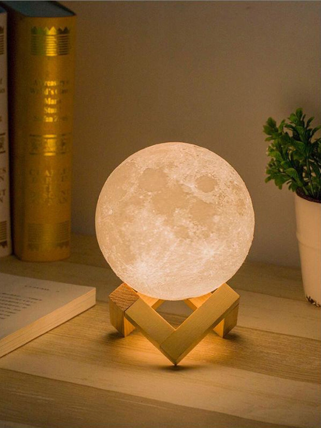 

THE ARTMENT White Fabric Contemporary Moon Lamp