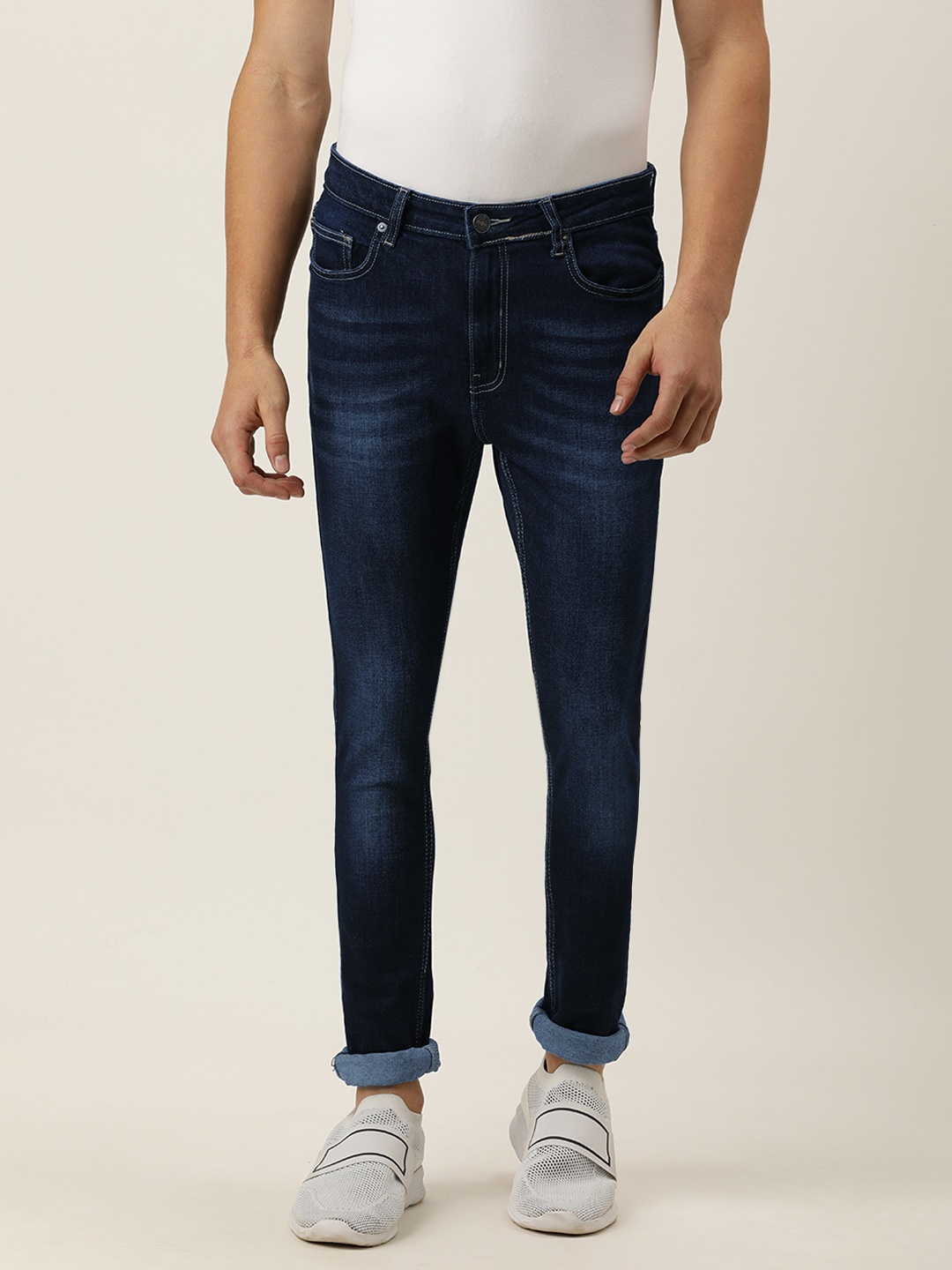 

FOREVER 21 Men Blue Light Fade Stretchable Jeans