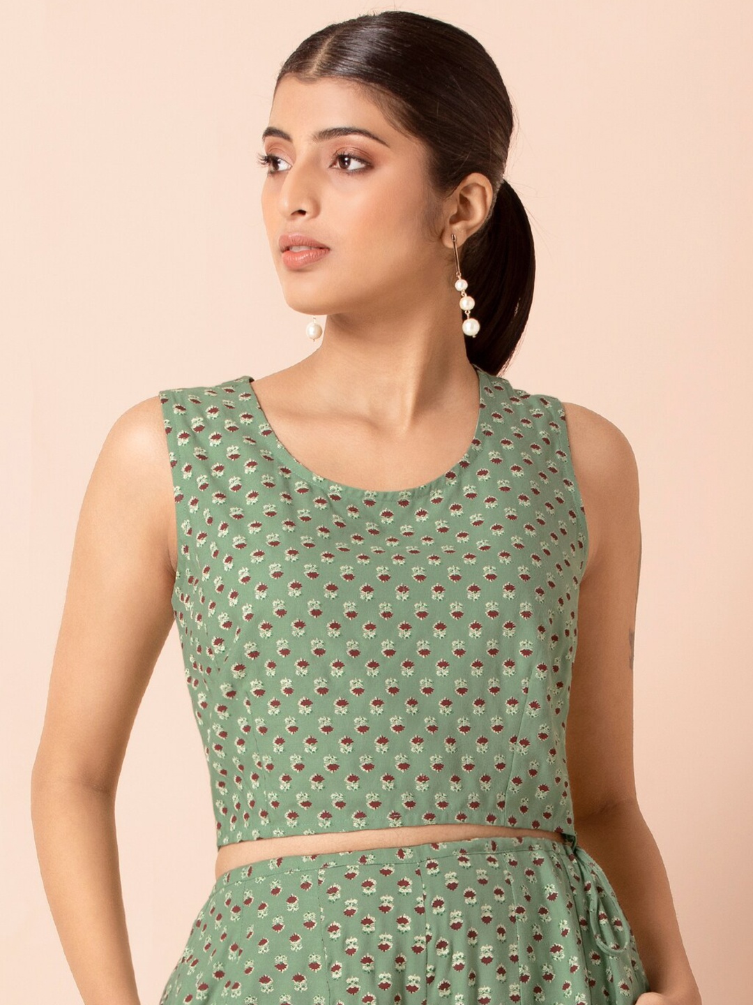 

INDYA X PAYAL SINGHAL Women Green Floral Sleeveless Crop Top