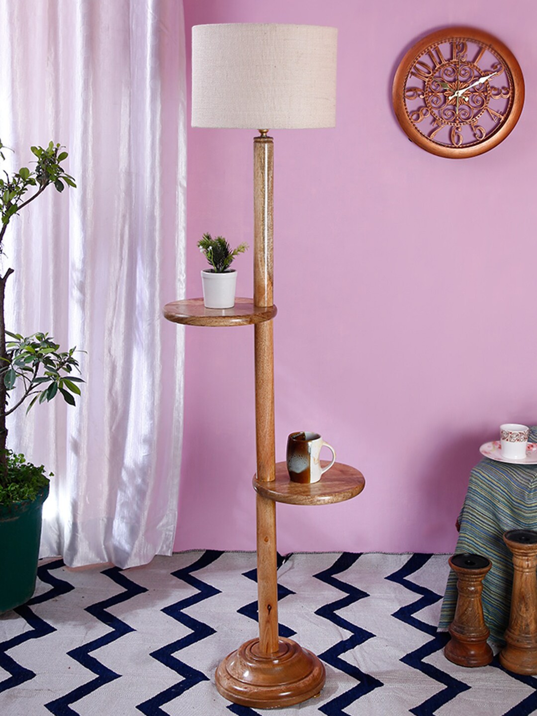

Devansh White Fabric Traditional Shelf Lamp with Shade