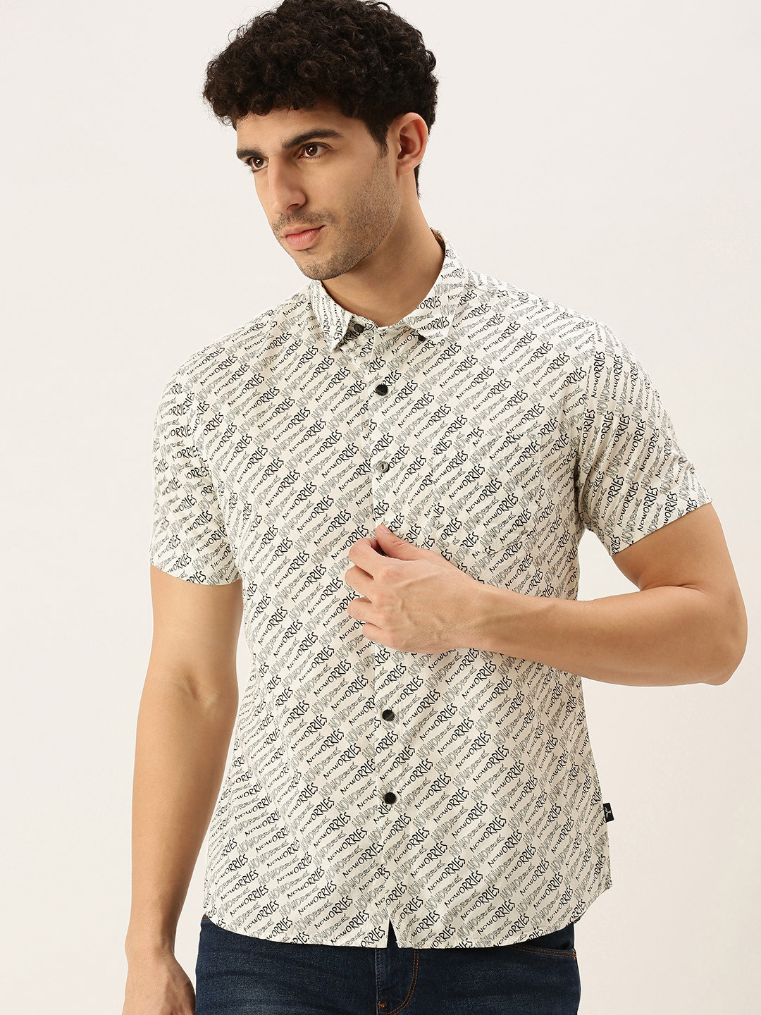 

Flying Machine Men White Slim Fit Typography Opaque Printed Casual Shirt with Chest Pocket