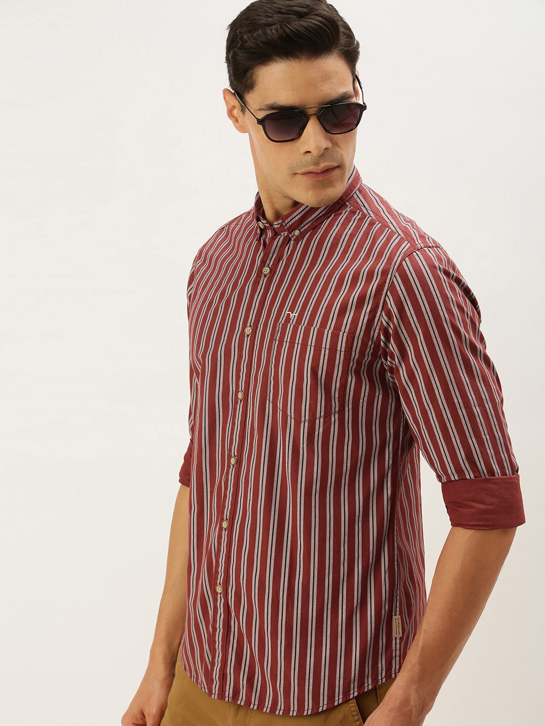 

Flying Machine Men Maroon Slim Fit Opaque Striped Pure Cotton Casual Shirt