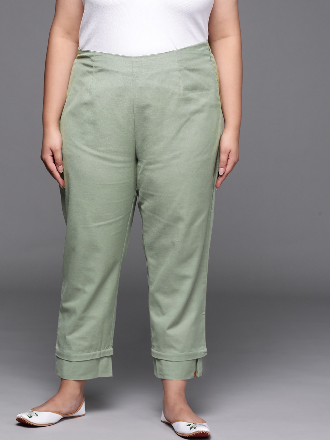 

Biba Women Green Cropped Trousers