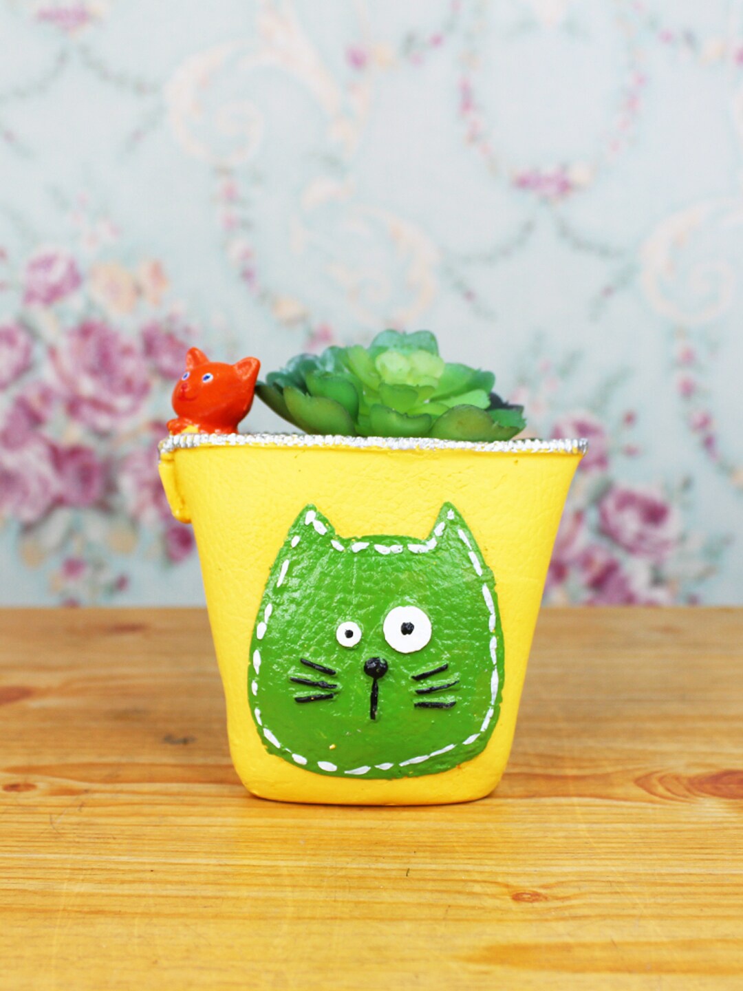 

Wonderland Yellow & Green Kitty In Purse Planter