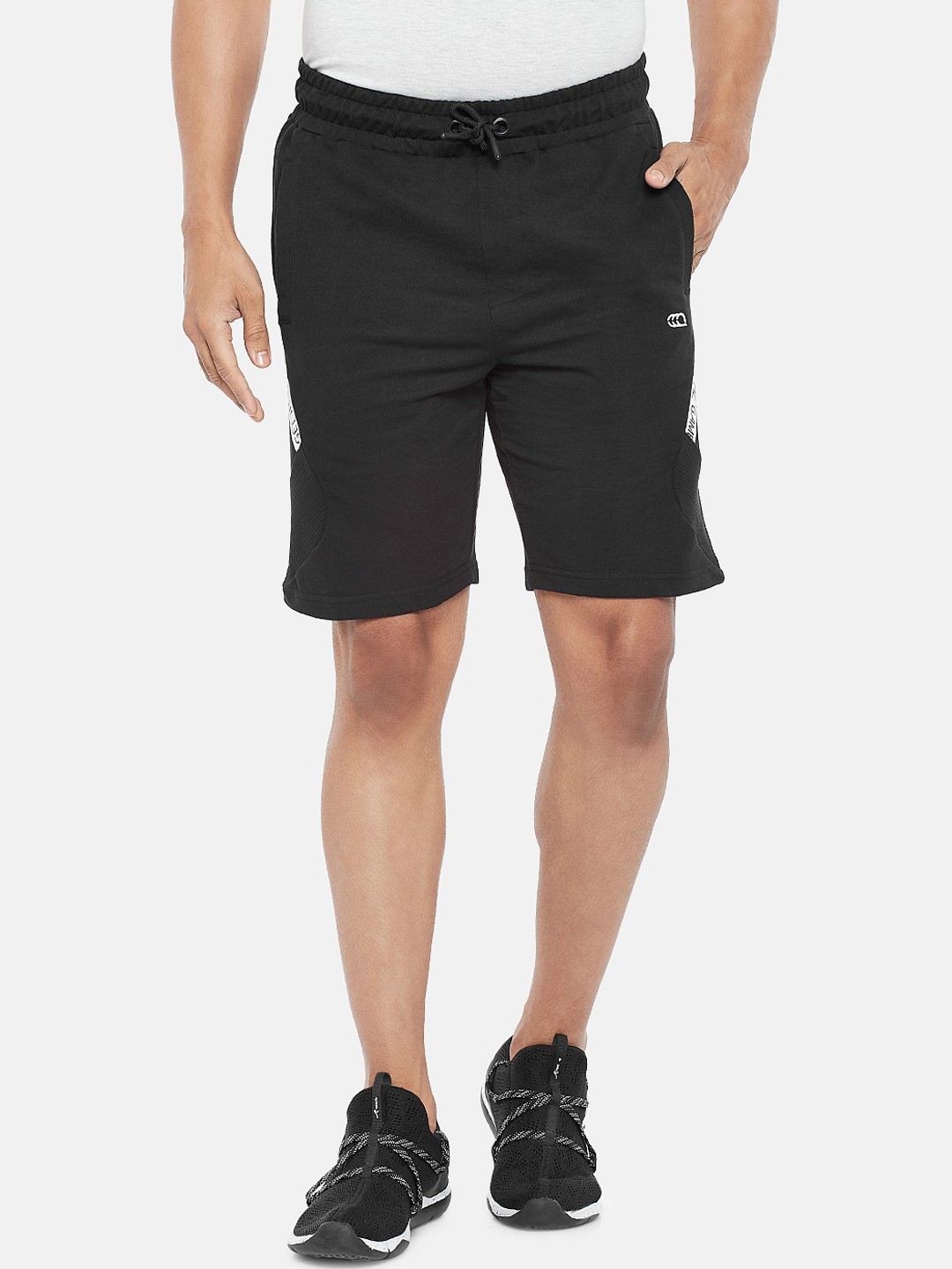 

Ajile by Pantaloons Men Black Slim Fit Regular Shorts