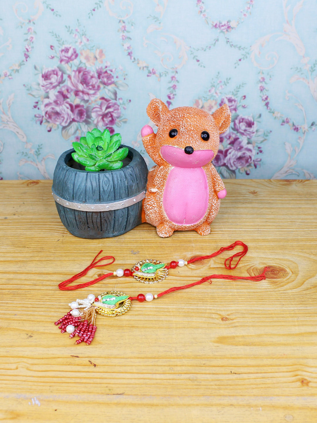 

Wonderland Brown & Red Set Of 2 Rakhi With Mouse Succulent Planter