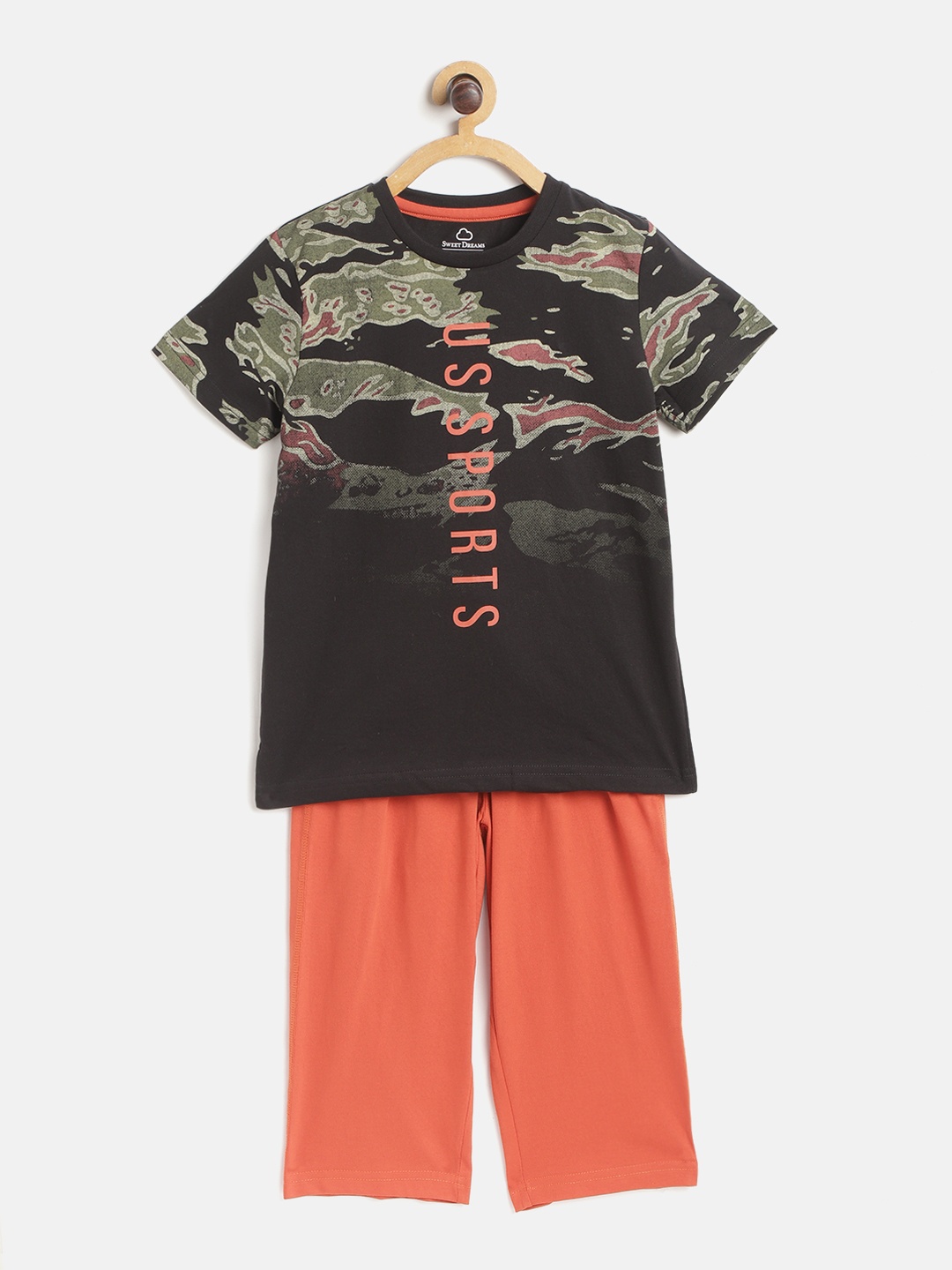 

Sweet Dreams Boys Black & Green Graphic Printed Capri Set