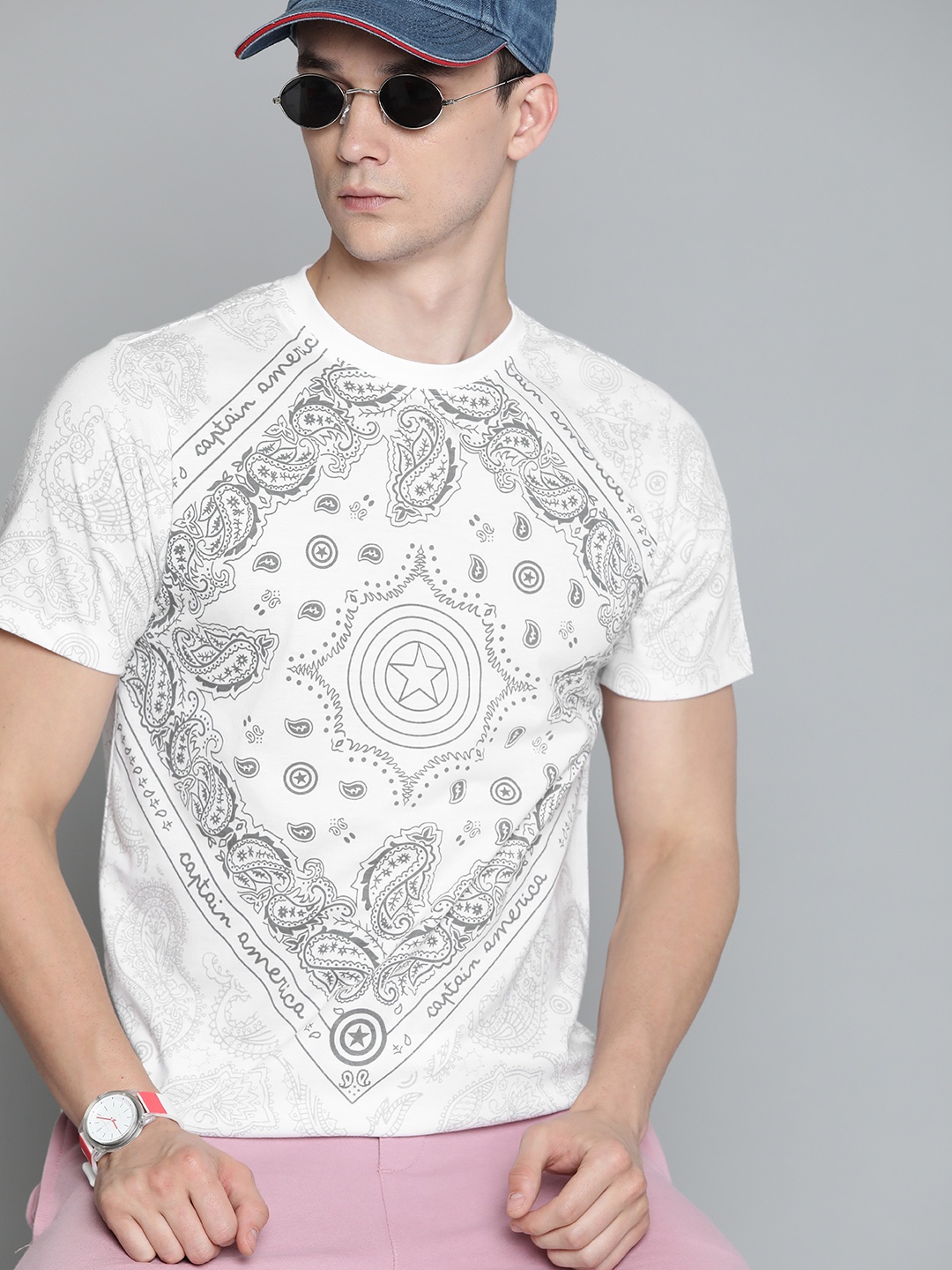 

Kook N Keech Marvel Men White & Grey Pure Cotton Captain America Printed T-shirt