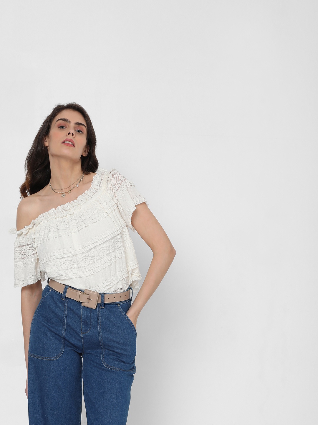 

Vero Moda Women White Off-Shoulder Bardot Crop Top