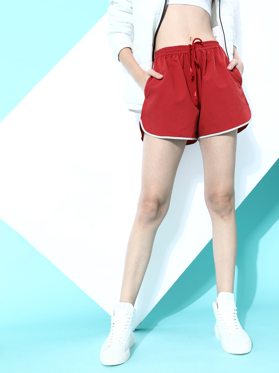 

DressBerry Women Gorgeous Red Solid Mid-Rise Shorts